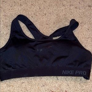black Nike Pro sports bra